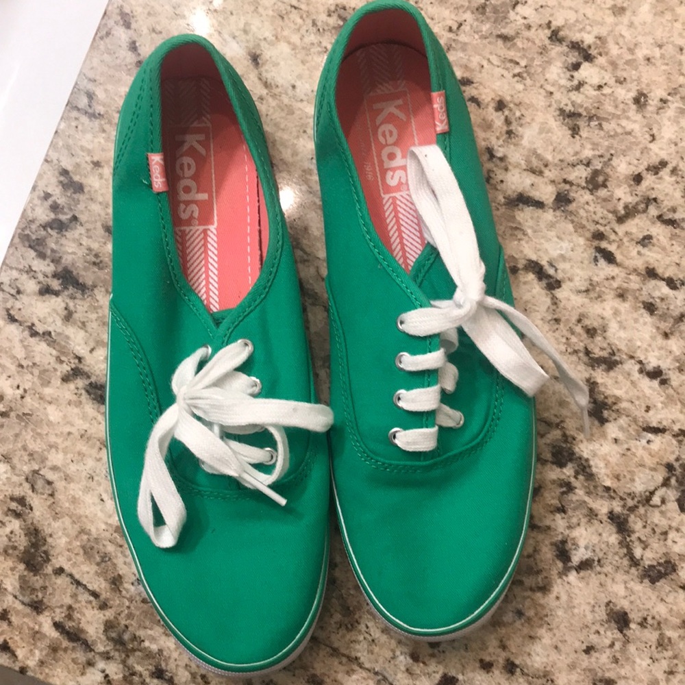 Kelly Green Keds - rarely worn